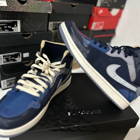 Jordan 1 Mid SE Craft
Obsidian French Blue Ashen Slate White - Picture 6 of 8